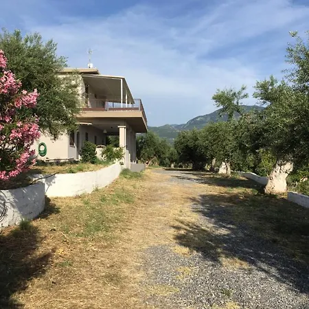 Вилла My Olive Tree House Каламата Экстерьер фото